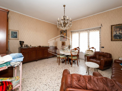 5 vani in Viale Augusto 9, Napoli (NA)