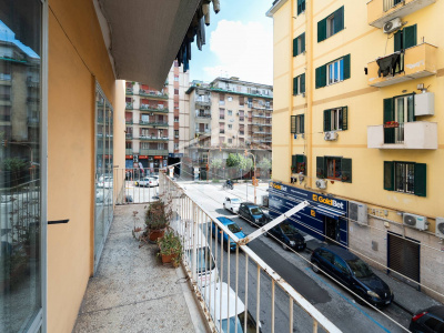 5 vani in Viale Augusto 9, Napoli (NA)