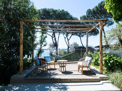 Bilocale in Villa in Via Marechiaro, Napoli (NA)