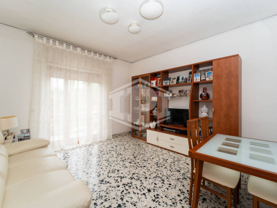 Trilocale in Via Domenico Fontana 150, Napoli (NA)