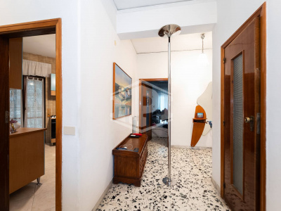 Trilocale in Via Domenico Fontana 150, Napoli (NA)
