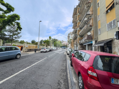 Trilocale in Via Domenico Fontana 150, Napoli (NA)
