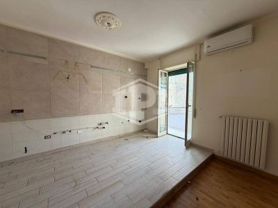 Trilocale in Via Dell'Epomeo, Napoli (NA)