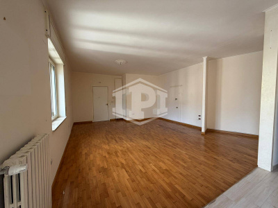 Trilocale in Via Dell'Epomeo, Napoli (NA)
