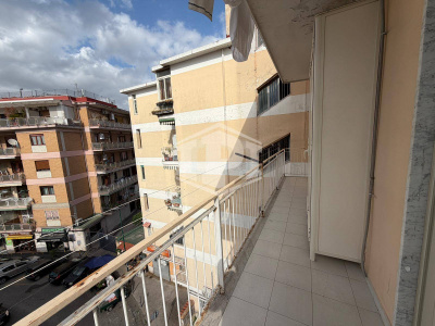 Trilocale in Via Dell'Epomeo, Napoli (NA)