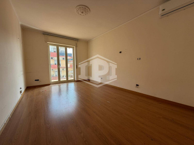 Trilocale in Via Dell'Epomeo, Napoli (NA)