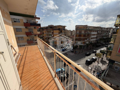 Trilocale in Via Dell'Epomeo, Napoli (NA)