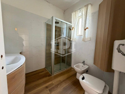 Trilocale in Via Dell'Epomeo, Napoli (NA)