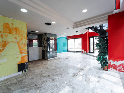 Ampio Locale in Centro Direzionale Napoli, Isola F12, Napoli (NA)