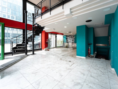 Ampio Locale in Centro Direzionale Napoli, Isola F12, Napoli (NA)