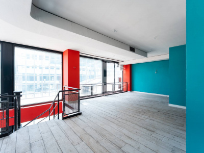 Ampio Locale in Centro Direzionale Napoli, Isola F12, Napoli (NA)