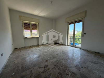 Trilocale in Via Filippo Bottazzi 38, Napoli (NA)