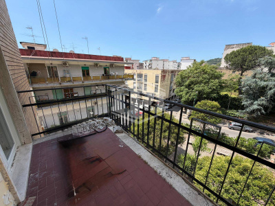 Trilocale in Via Filippo Bottazzi 38, Napoli (NA)