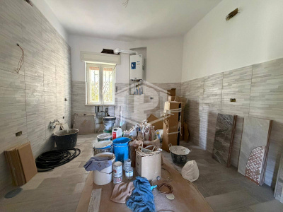 Trilocale in Via Filippo Bottazzi 38, Napoli (NA)