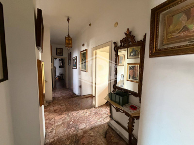 5 vani in Via Filippo Bottazzi 38, Napoli (NA)