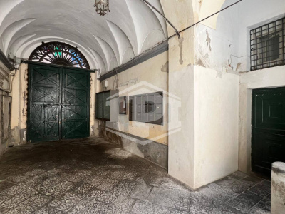 Trilocale in Vico dei Venti 16, Napoli (NA)
