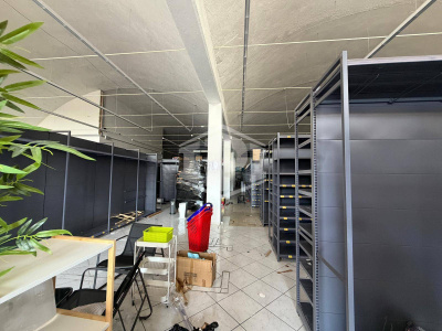 Edificio Commerciale con area parcheggio in Via Campana 185, Pozzuoli (NA)