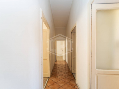 5 vani in Via G. Bausan 32, Napoli (NA)