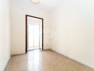 5 vani in Via G. Bausan 32, Napoli (NA)
