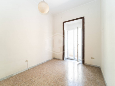 5 vani in Via G. Bausan 32, Napoli (NA)