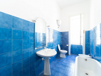 5 vani in Via G. Bausan 32, Napoli (NA)