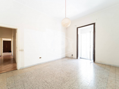 5 vani in Via G. Bausan 32, Napoli (NA)