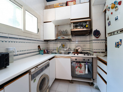 7 vani in Via A. Falcone 332, Napoli (NA)