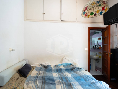 7 vani in Via A. Falcone 332, Napoli (NA)