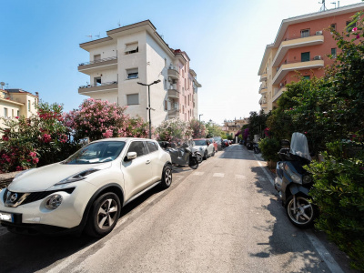 7 vani in Via A. Falcone 332, Napoli (NA)