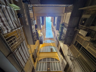 5 Vani in Via S. Caterina da Siena 73 , Napoli (NA)