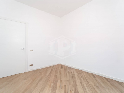 Trilocale con Terrazzo in Via M. Kerbaker 86, Napoli (NA)