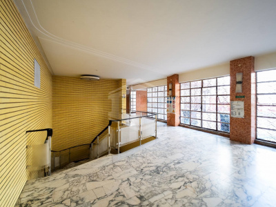 Trilocale con Terrazzo in Via M. Kerbaker 86, Napoli (NA)
