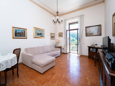 Ampio Trilocale in Via Diocleziano 106, Napoli (NA)