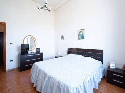 Ampio Trilocale in Via Diocleziano 106, Napoli (NA)