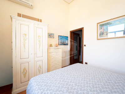 Ampio Trilocale in Via Diocleziano 106, Napoli (NA)