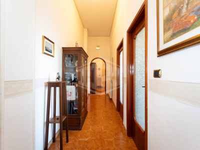 Ampio Trilocale in Via Diocleziano 106, Napoli (NA)