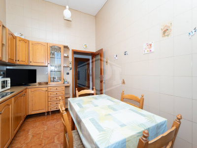 Ampio Trilocale in Via Diocleziano 106, Napoli (NA)