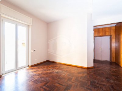 Trilocale in Via F. Solimena 155, Napoli (NA)