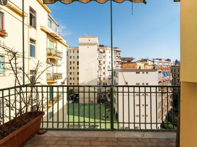 Trilocale in Via F. Solimena 155, Napoli (NA)