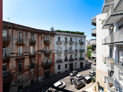 Nuda Proprietà con Terrazzo in Via T. Tasso 175, Napoli (NA)