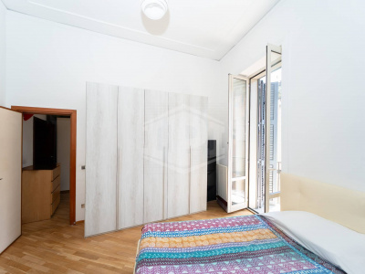 Nuda Proprietà con Terrazzo in Via T. Tasso 175, Napoli (NA)