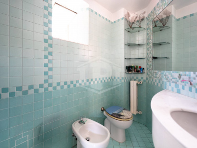 Nuda Proprietà con Terrazzo in Via T. Tasso 175, Napoli (NA)