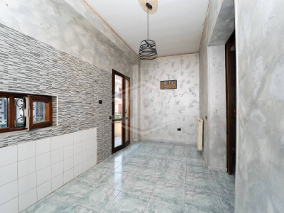 Trilocale in Via Cappuccini 25, Crispano (NA)
