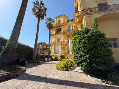Ampio Bilocale in Piazzetta Santo Stefano al Vomero, Napoli (NA)
