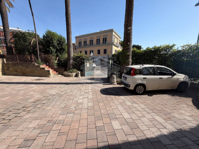Ampio Bilocale in Piazzetta Santo Stefano al Vomero, Napoli (NA)