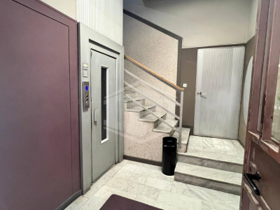 Ampio ufficio in Via S. Maria del Pianto 88, Napoli (NA)