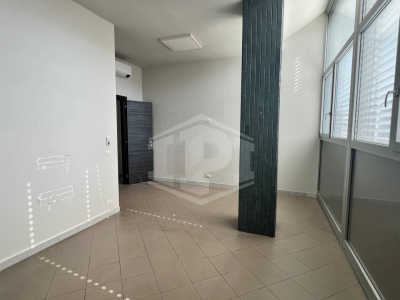 Ampio ufficio in Via S. Maria del Pianto 88, Napoli (NA)