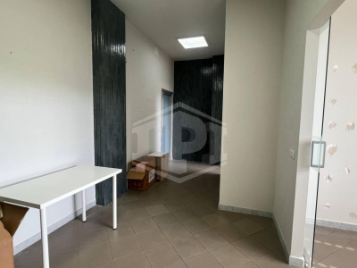 Ampio ufficio in Via S. Maria del Pianto 88, Napoli (NA)