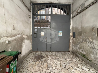 Piccolo Bilocale in Vico Purgatorio ad Arco 28, Napoli (NA)