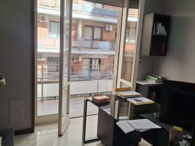 Ampio Ufficio in Via Ponte di Tappia 47, Napoli (NA)
